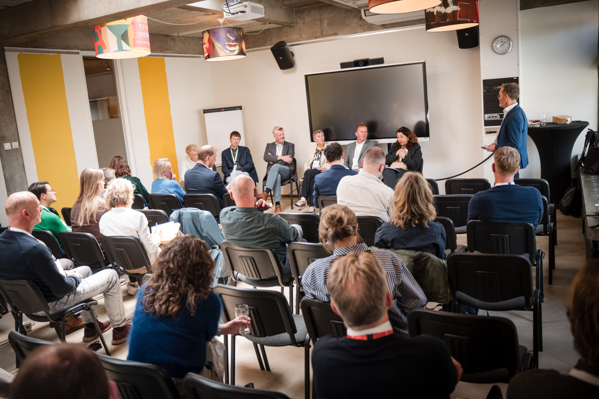 200 brieven aan fractievoorzitters: publieke inkoop in gemeentelijke coalitieakkoorden